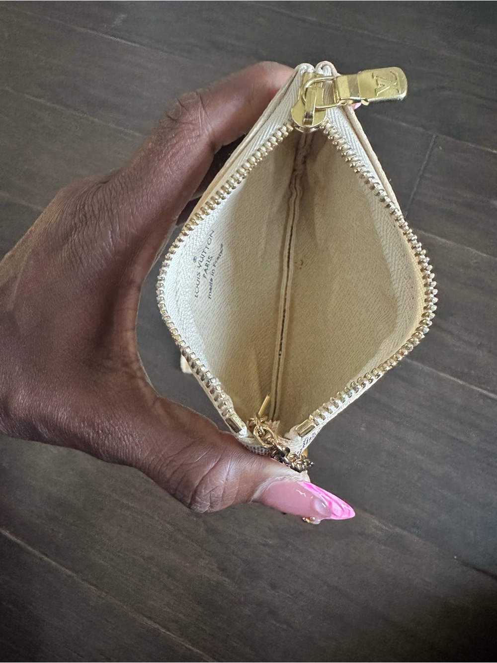 Louis Vuitton Key Pouch - Picture 7 of 10